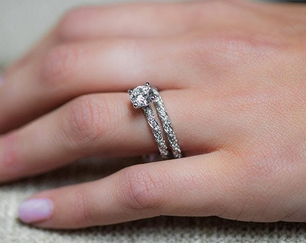 How to Match a Wedding Band and Engagement Ring